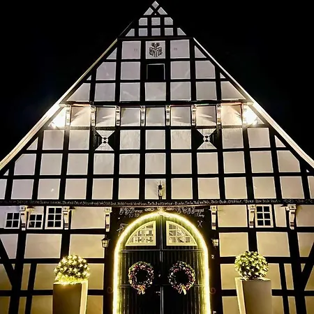 Driehof Landgut & Residenz Lifestyle-comfort 7 호텔 *